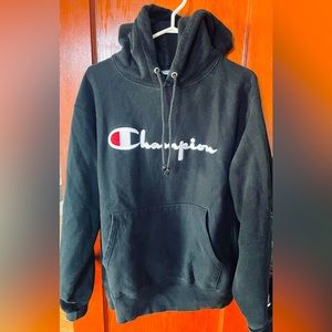 Champion Reverse Weave Hoodie. Unisex size medium